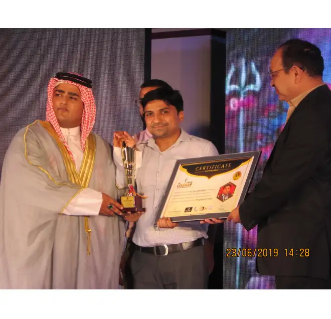 Dr. Manmohan Singhal, Asst. Professor, Faculty of Pharmacy won 'Young Scientist Award' at 'LOQMAN'